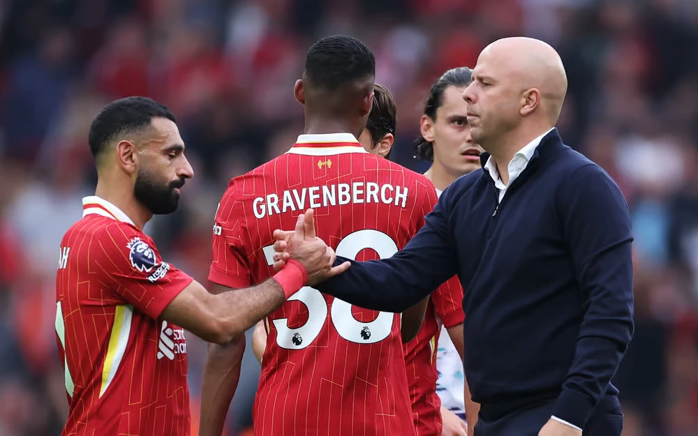 Save The Job: Wayne Rooney's Advice to Arne Slot, Drop Mo Salah for Impact